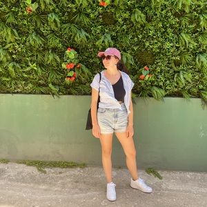 Meet your Posher, Madeleine